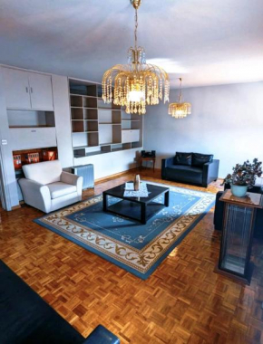 City center 3 bedroom apartment